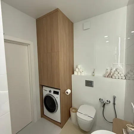 Bila Perlyna - люкс, пляж, паркінг, укриття Apartment *